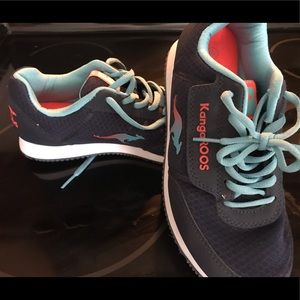 Kangaroos shoes size 6.5